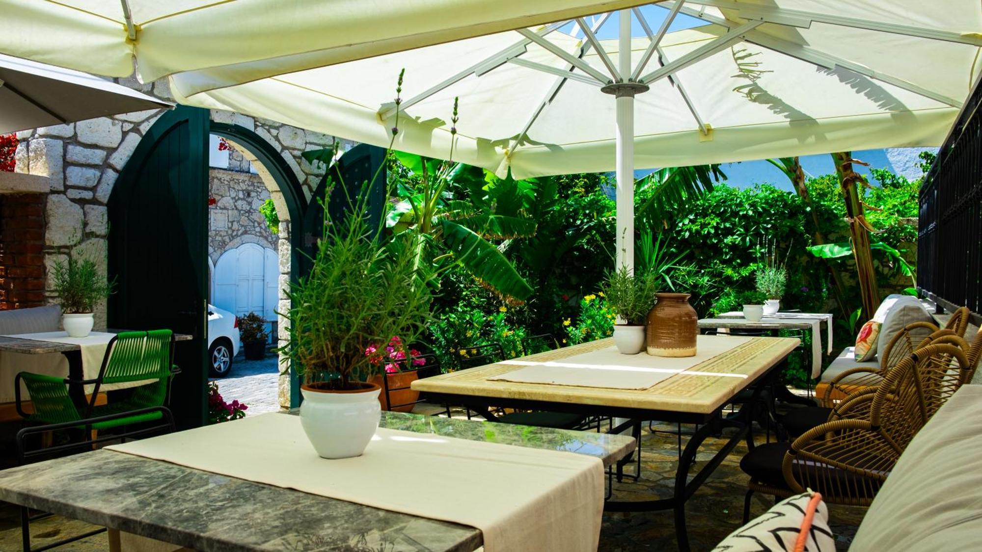 Pom Alacati Boutique Otel Çeşme Eksteriør billede